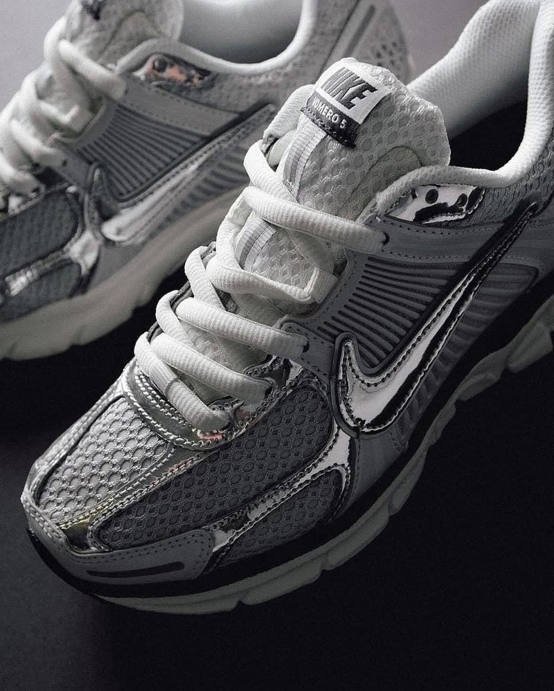 Tenis Nike Vomero  Blanco Plata - Edición Limitada